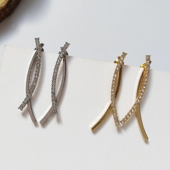 Influencer String Drop Earrings - Picture 5 of 5